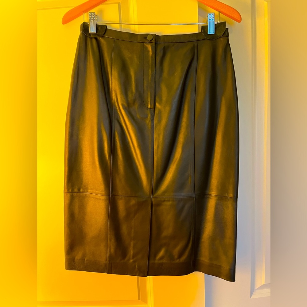 Talbots Black Leather Skirt. Size 8. NWT.